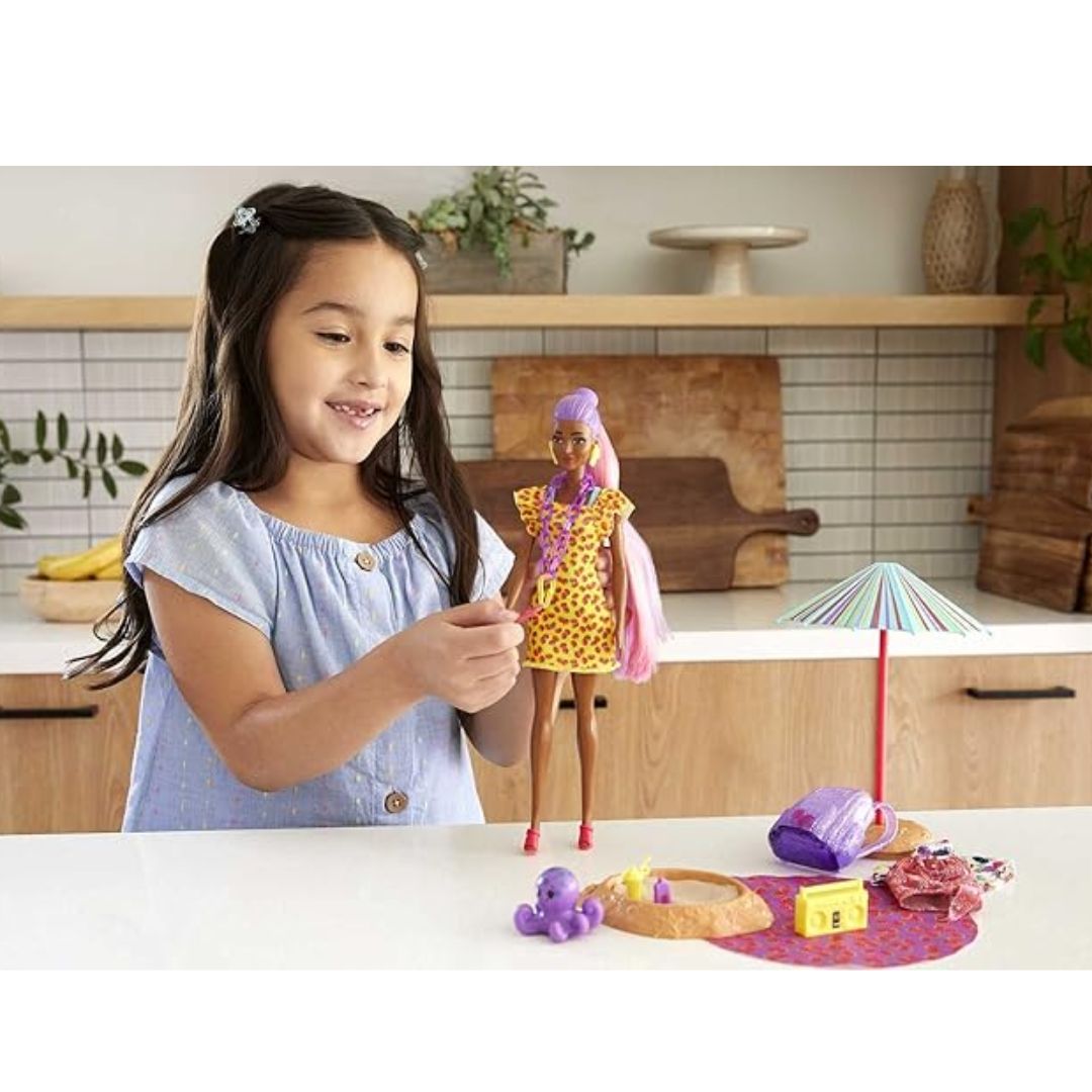 Barbie Colour Reveal Foam Doll Red Strawberry