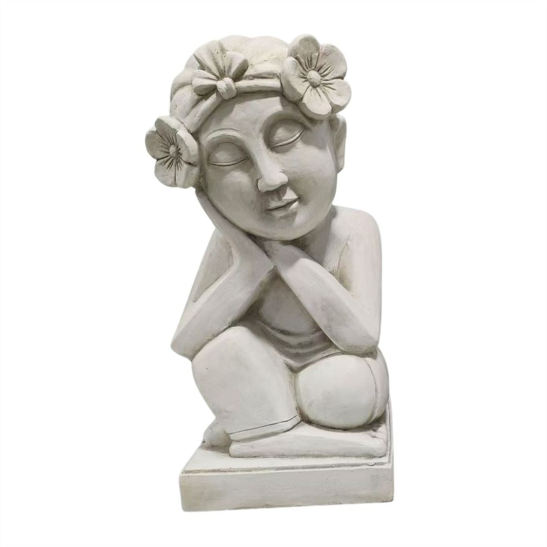 Character Statue A 34x35.5x71cm