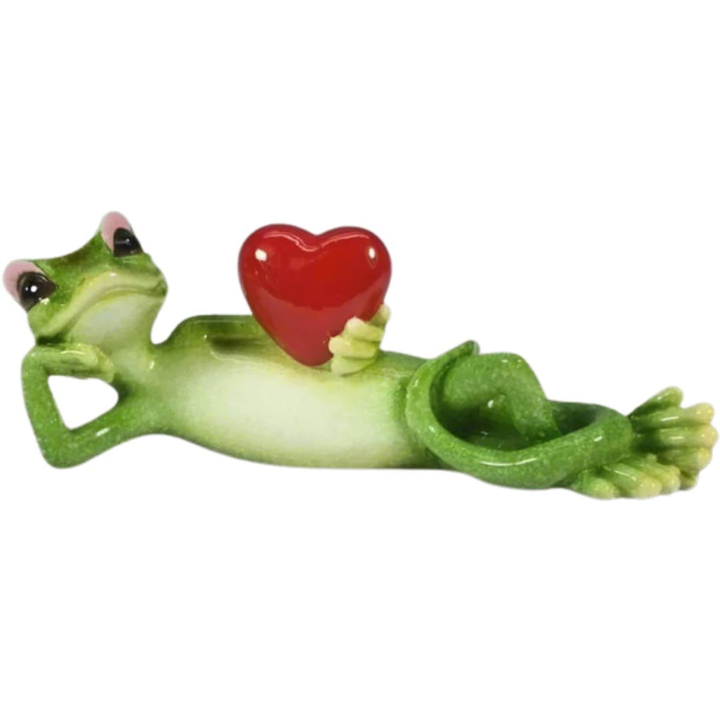 Gecko Chilling With Love Heart