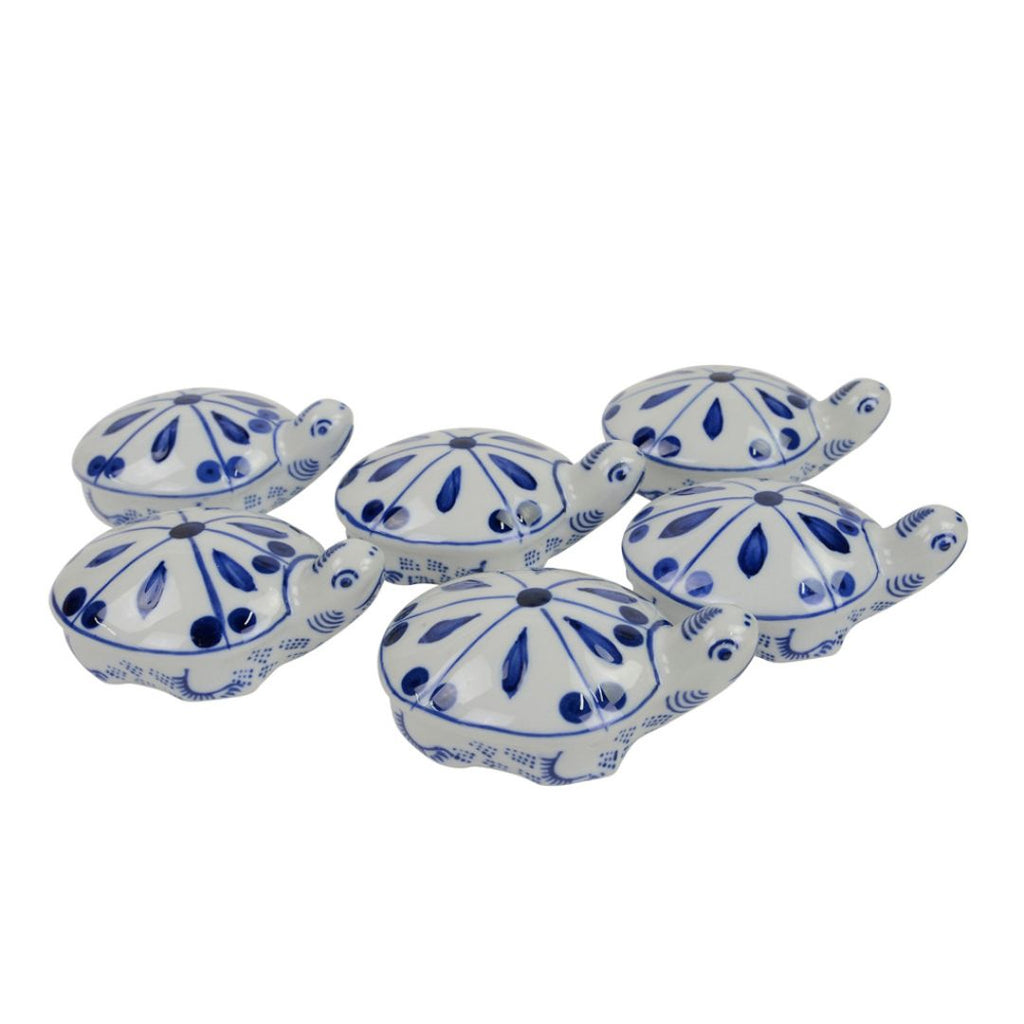 Floating Blue & White Turtle