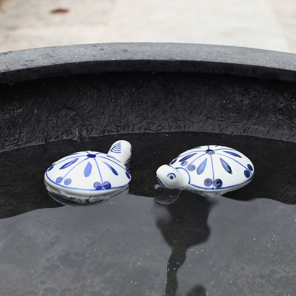 Floating Blue & White Turtle