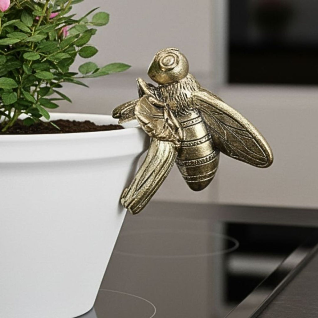 Bronrob Resin Bee Pot Hanger 7x7.50x6cm