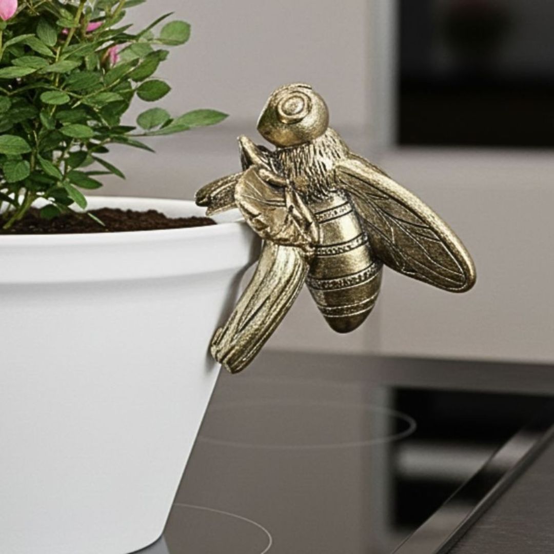 Bronrob Resin Bee Pot Hanger 7x7.50x6cm